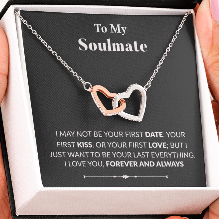 To My Soulmate • Interlocking Heart Necklace • Wife Necklace • Fiancé Neclace - Thegiftio UK