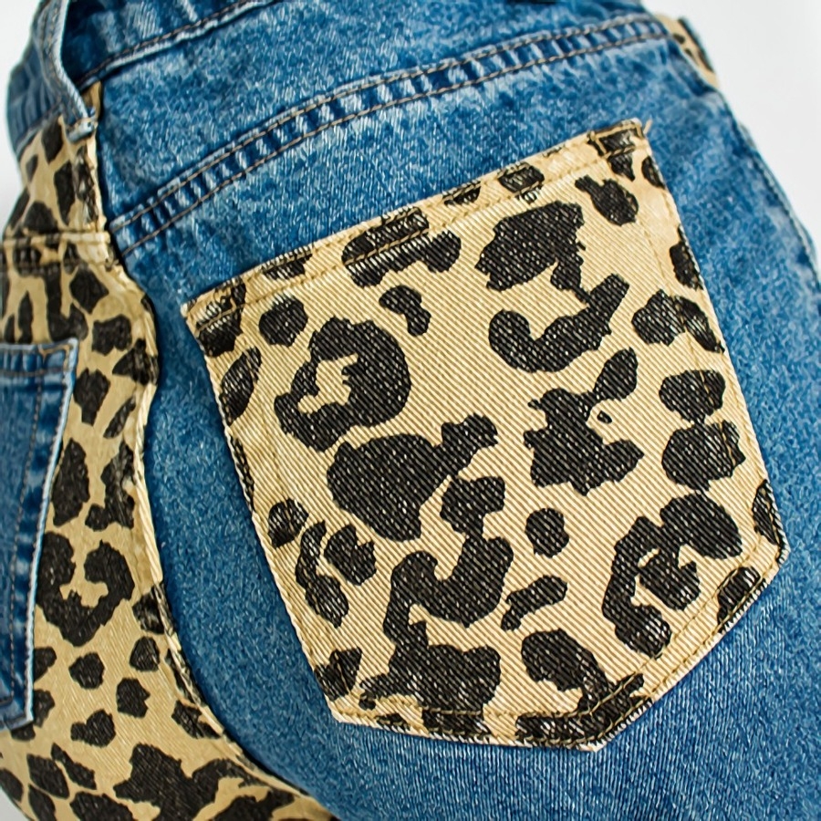 Xs-2Xl Plus Size Spring New Inelastic Contrast Color Spliced Leopard Printing Zip-Up Pocket Button Straight Fashion Denim Jeans